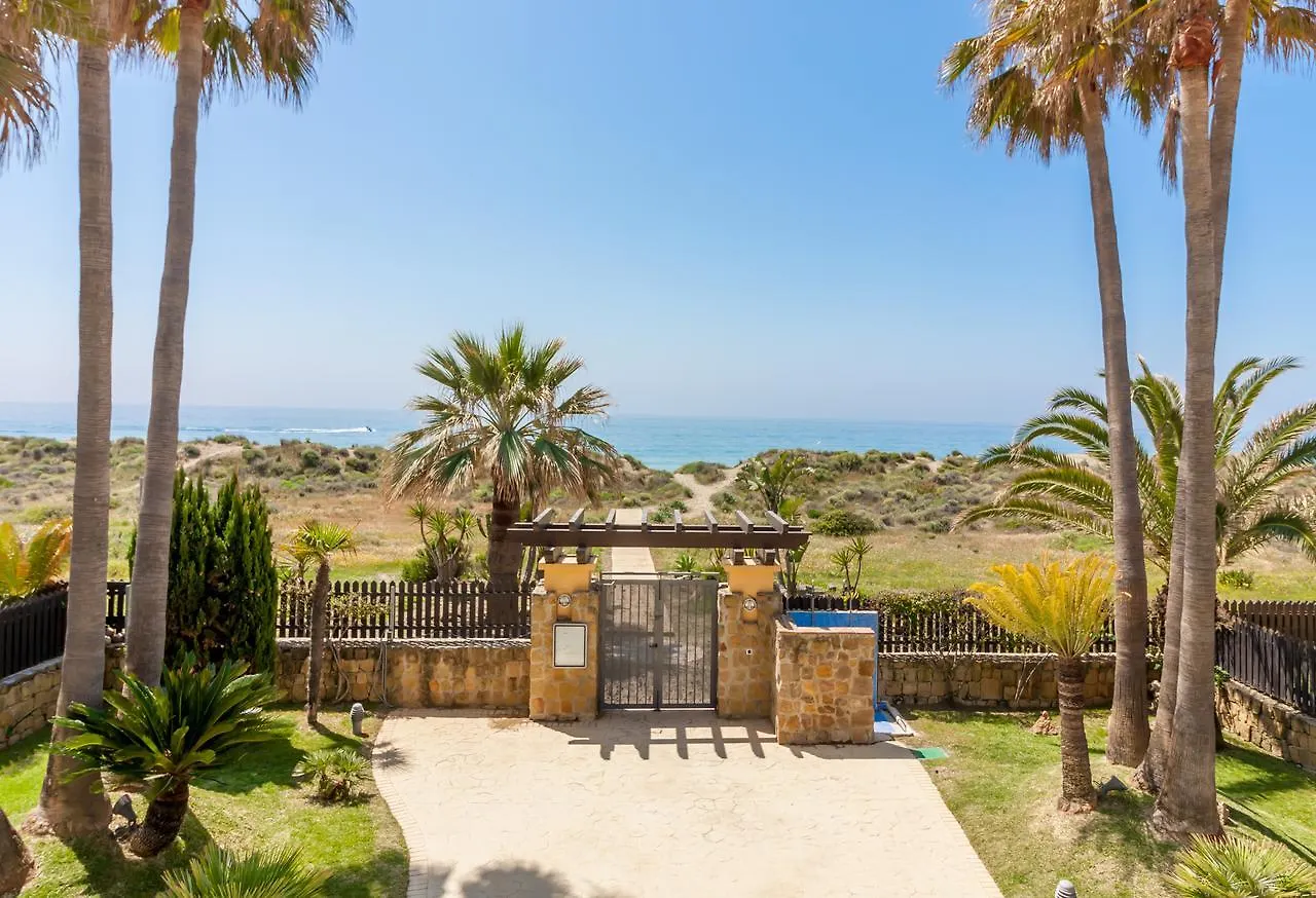 Blumarine Las Arenas De Marbella Canovas ספרד