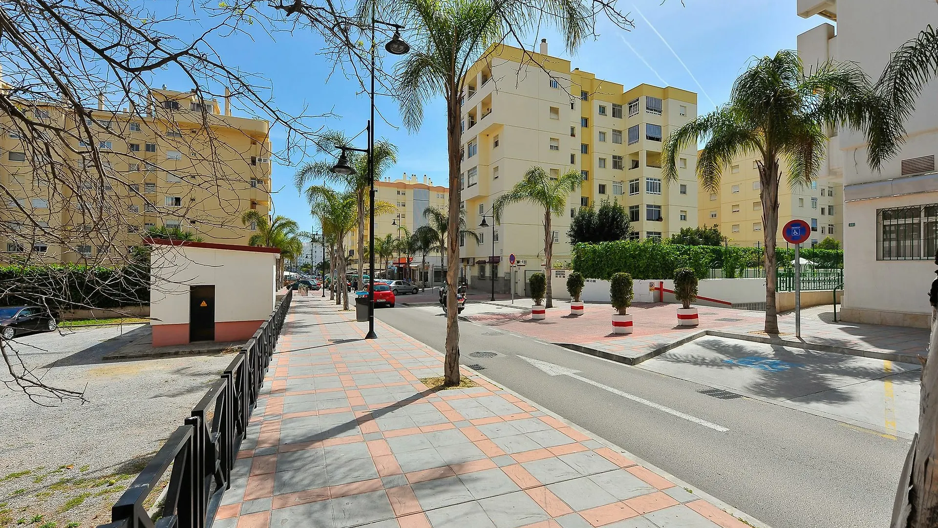 Blumarine Las Arenas De Marbella Canovas Apartment