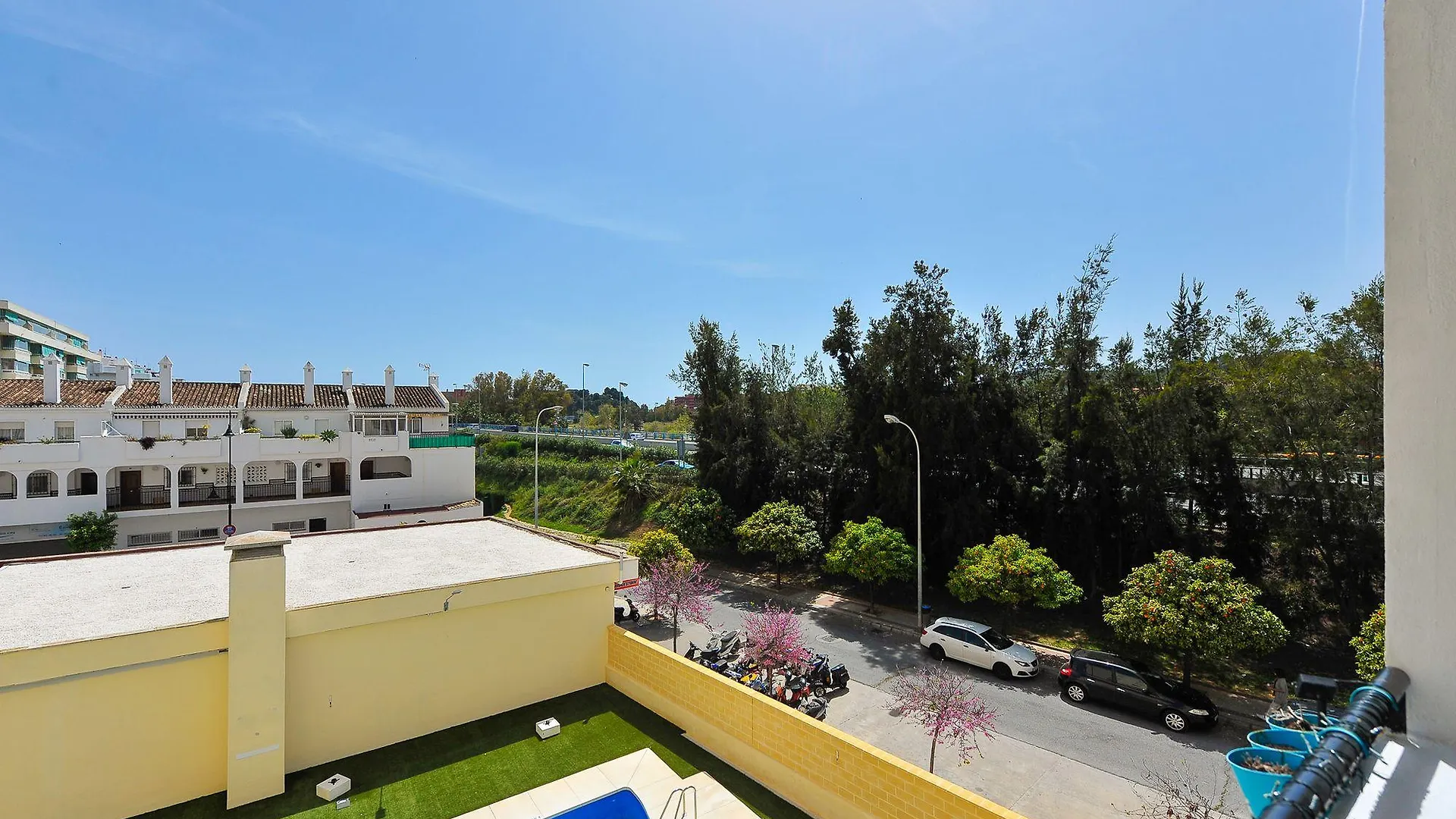Apartament Blumarine Las Arenas De Marbella Canovas
