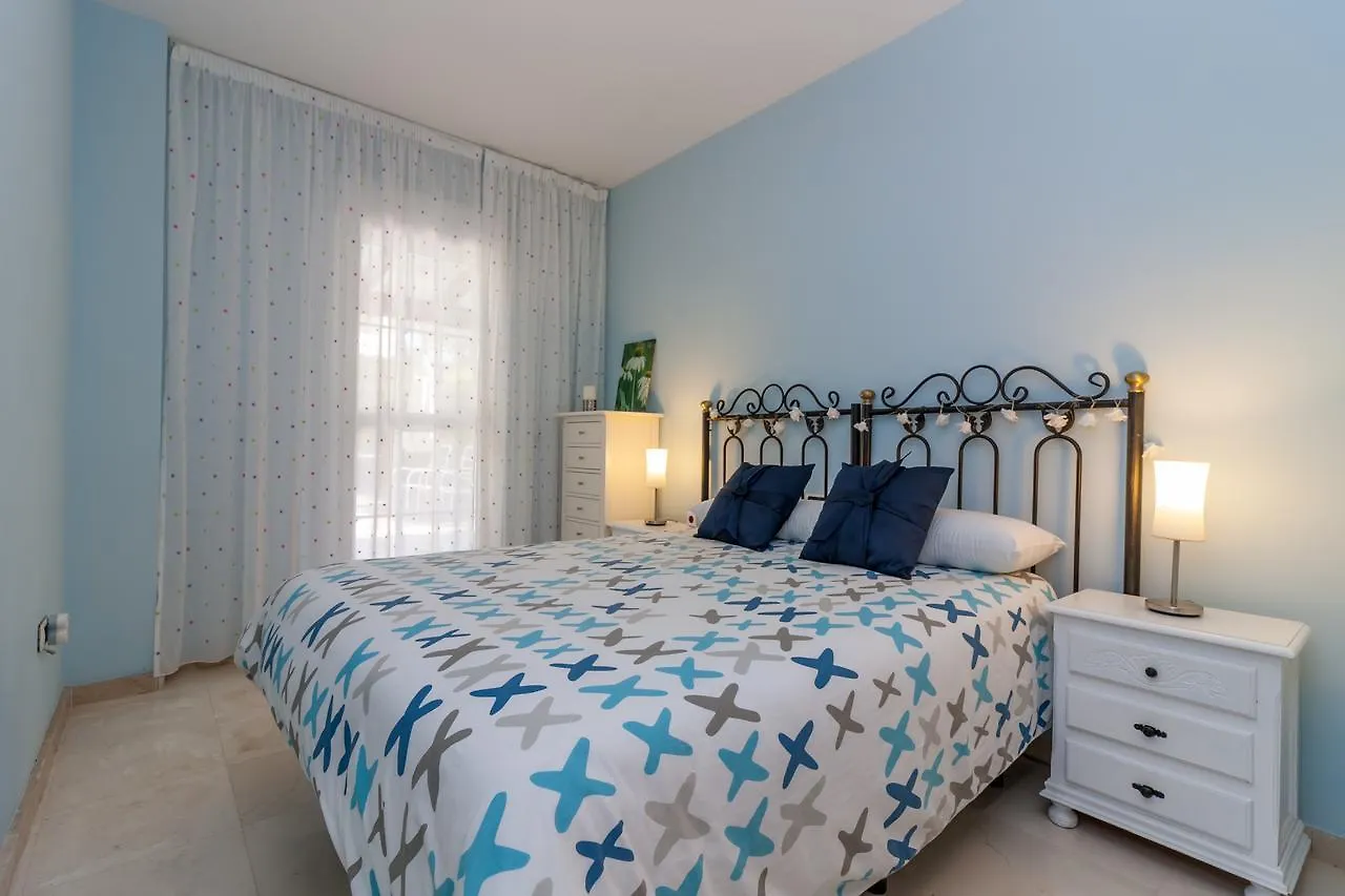 Apartment Blumarine Las Arenas De Marbella Canovas