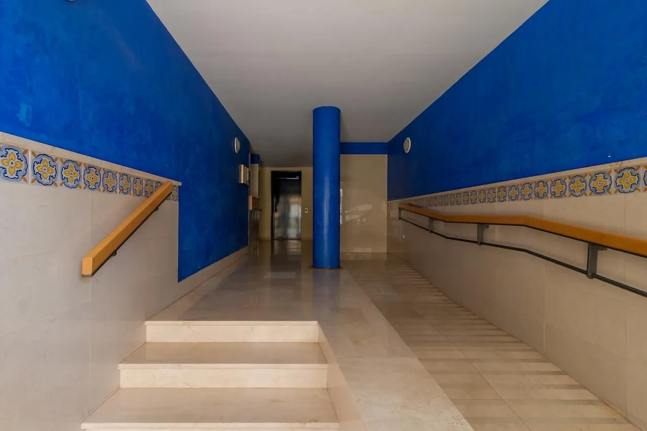 Apartment Blumarine Las Arenas De Marbella Canovas